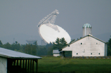 photo of the Green Bank Telescope